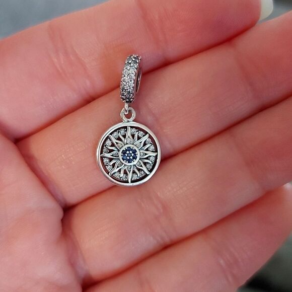 925 Sterling Silver Sun Charm - Picture 2 of 6